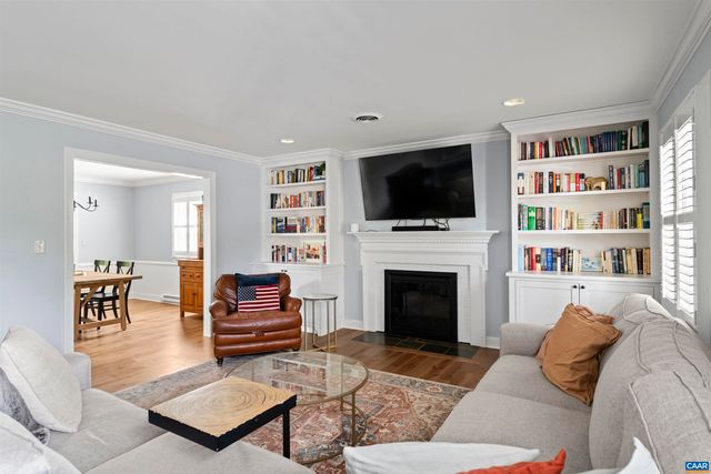 102 WESTMINSTER RD, Charlottesville, VA 22901