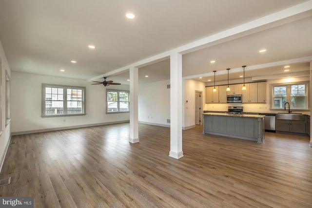 411 JAMES ST, Honey Brook, PA 19344