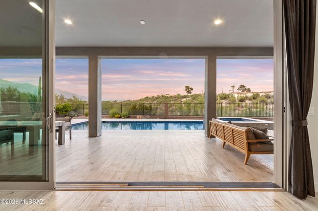 2850 E Camino A Los Vientos, Tucson, AZ 85718
