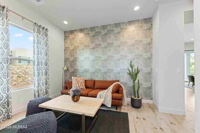 2850 E Camino A Los Vientos, Tucson, AZ 85718