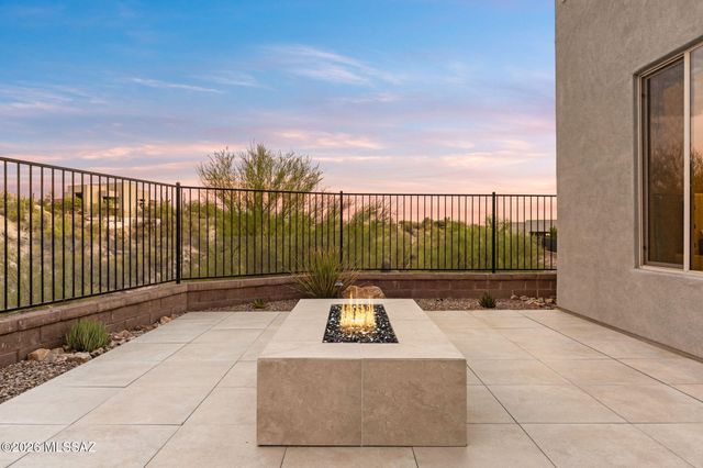 2850 E Camino A Los Vientos, Tucson, AZ 85718