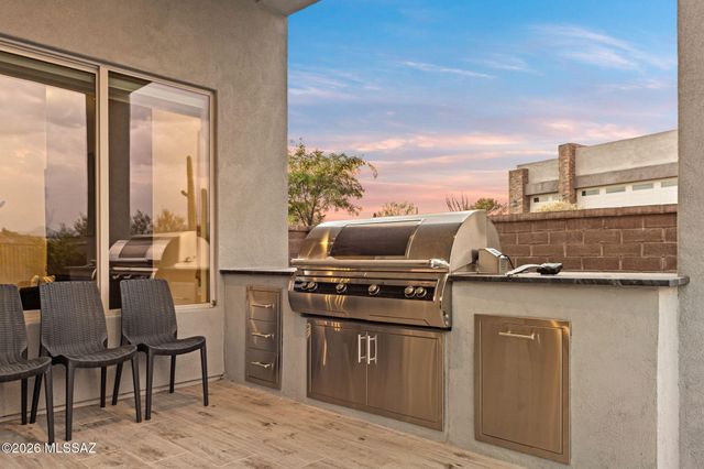 2850 E Camino A Los Vientos, Tucson, AZ 85718