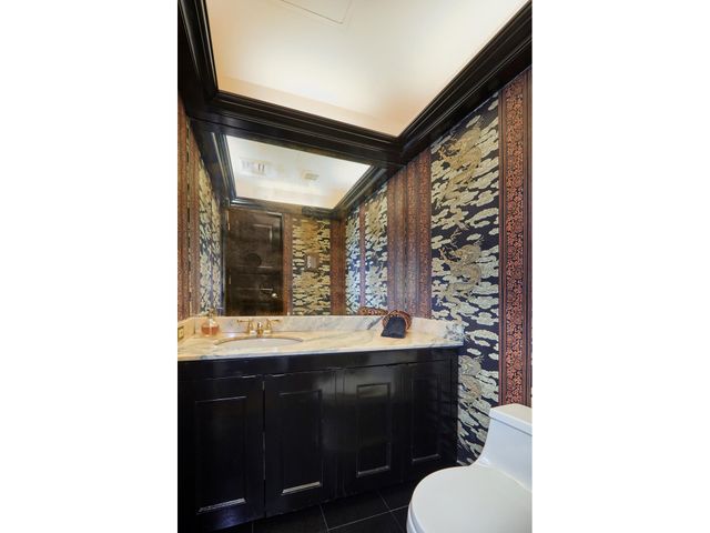 333 E 51ST Street, New York City, NY 10022