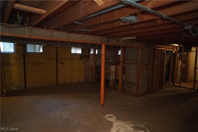 5285 Ridgebury Boulevard, Cleveland, OH 44124