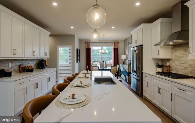 104 MARION RD, Pennington, NJ 08534