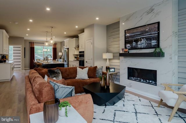 104 MARION RD, Pennington, NJ 08534