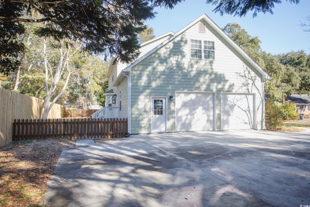 837 Flicker Pl., Murrells Inlet, SC 29576