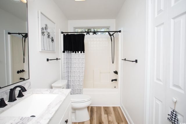 837 Flicker Pl., Murrells Inlet, SC 29576