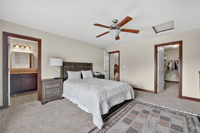 85 N Park Ridge Road, North Liberty, IA 52317