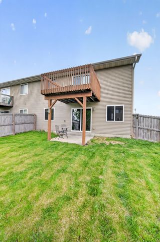 85 N Park Ridge Road, North Liberty, IA 52317
