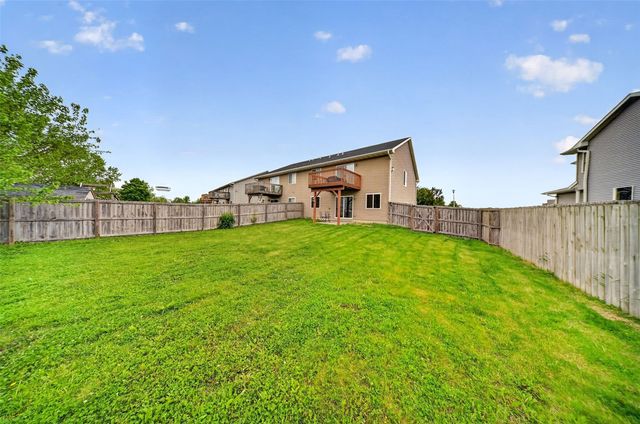 85 N Park Ridge Road, North Liberty, IA 52317