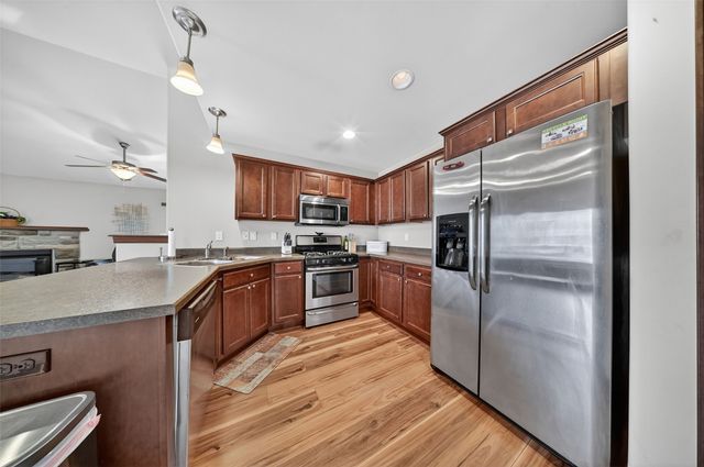 85 N Park Ridge Road, North Liberty, IA 52317
