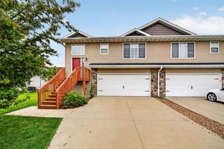 85 N Park Ridge Road, North Liberty, IA 52317