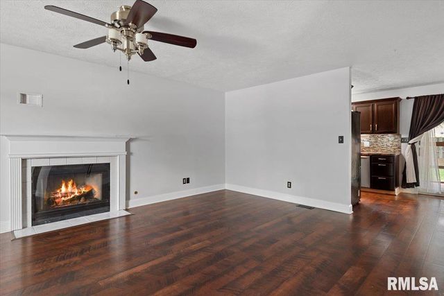 3712 Viking Boulevard, Springfield, IL 62712