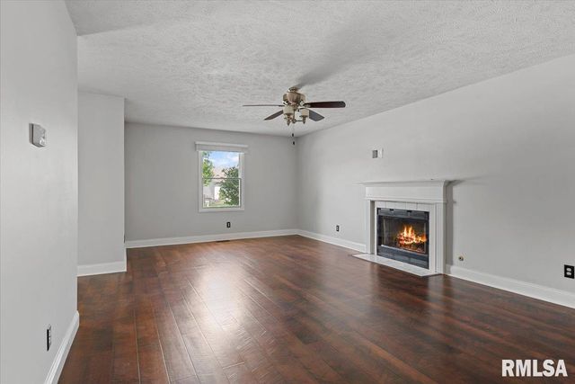 3712 Viking Boulevard, Springfield, IL 62712