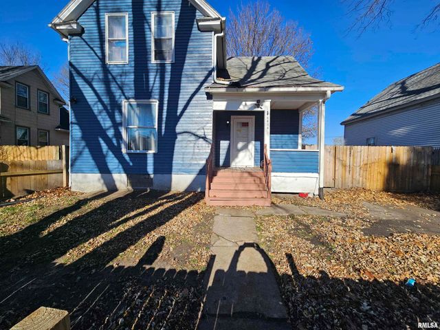 2614 MCKINLEY Avenue, Davenport, IA 52802