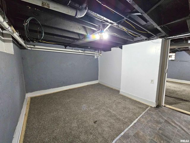 2614 MCKINLEY Avenue, Davenport, IA 52802