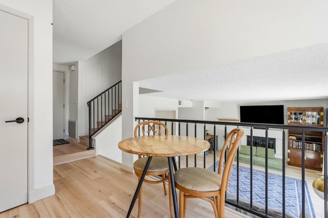 8191 Canyon Oak Dr, Citrus Heights, CA 95610