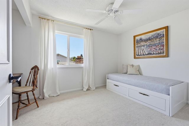 8191 Canyon Oak Dr, Citrus Heights, CA 95610