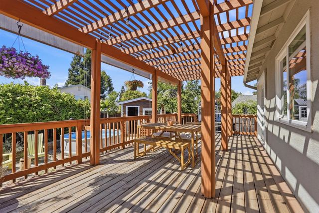 8191 Canyon Oak Dr, Citrus Heights, CA 95610