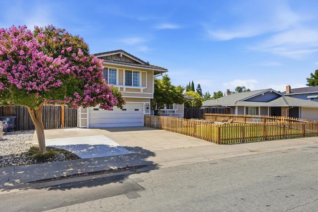 8191 Canyon Oak Dr, Citrus Heights, CA 95610