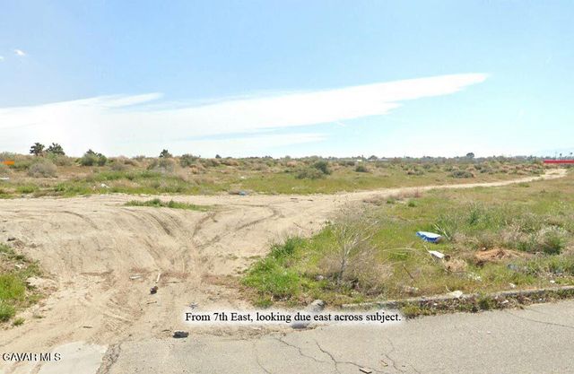 E 7th East & Ave H 8, Lancaster, CA 93535
