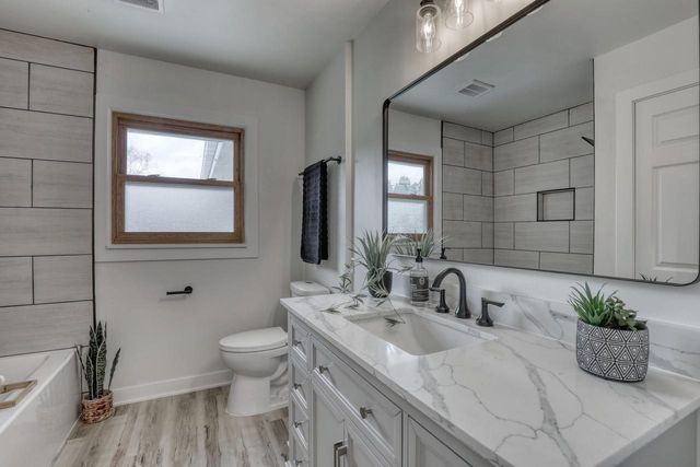 6291 Thorncrest DRIVE, Greendale, WI 53129