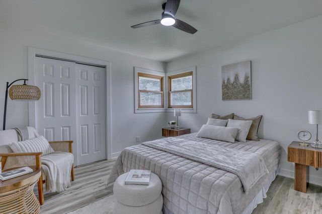 6291 Thorncrest DRIVE, Greendale, WI 53129