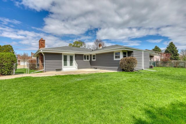 6291 Thorncrest DRIVE, Greendale, WI 53129