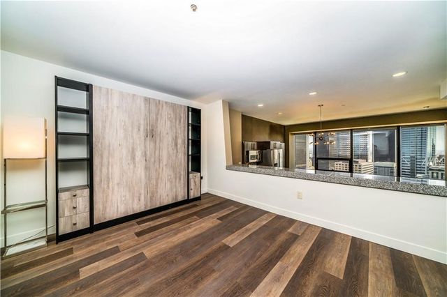 1100 Wilshire 2707, Los Angeles, CA 90017