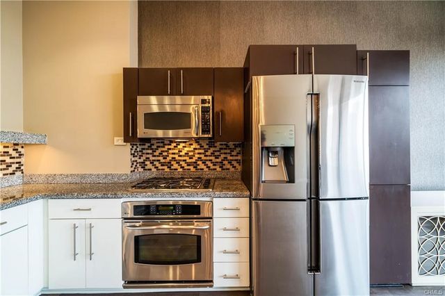 1100 Wilshire 2707, Los Angeles, CA 90017