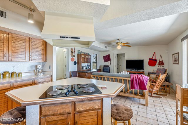 6801 E Brownstone Place, Tucson, AZ 85750