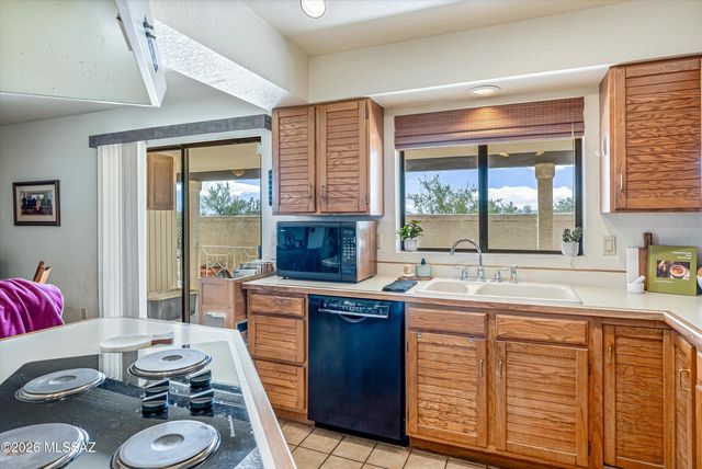 6801 E Brownstone Place, Tucson, AZ 85750