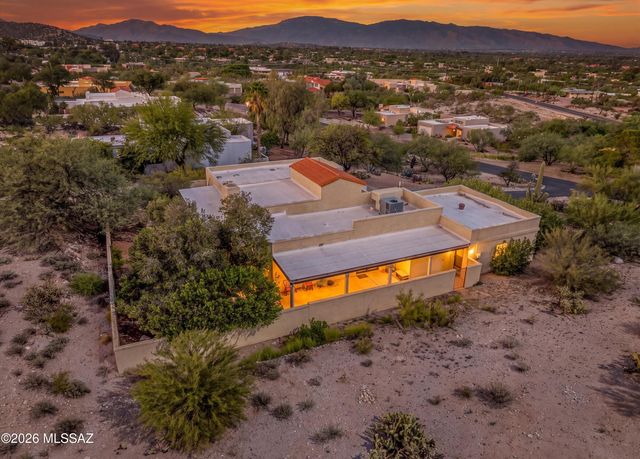 6801 E Brownstone Place, Tucson, AZ 85750