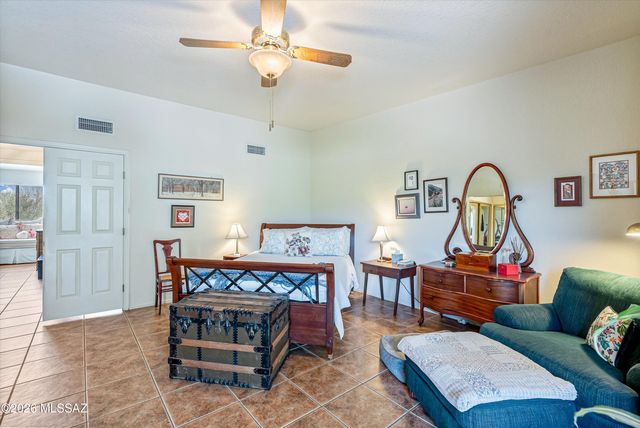 6801 E Brownstone Place, Tucson, AZ 85750