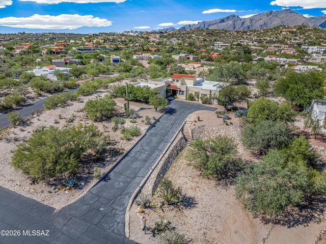 6801 E Brownstone Place, Tucson, AZ 85750