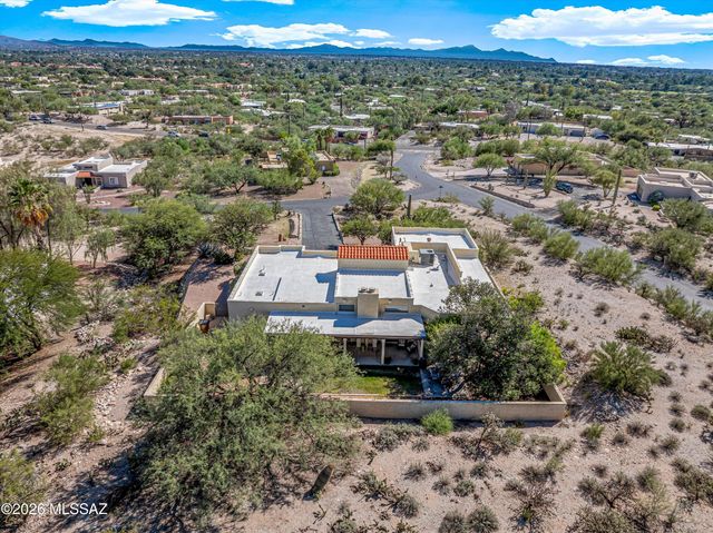 6801 E Brownstone Place, Tucson, AZ 85750