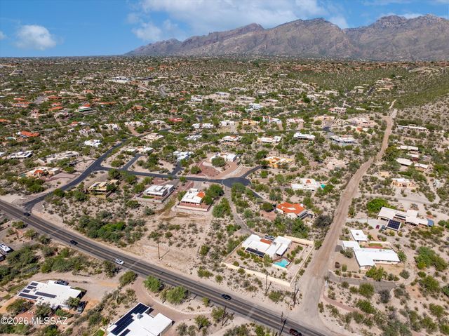 6801 E Brownstone Place, Tucson, AZ 85750