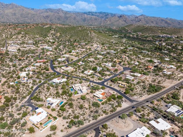 6801 E Brownstone Place, Tucson, AZ 85750