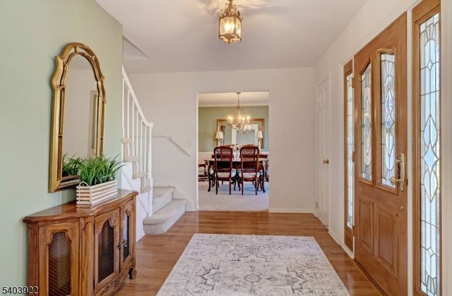 70 Tiffany Dr, East Hanover Twp., NJ 07936