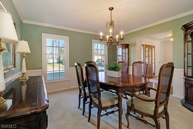 70 Tiffany Dr, East Hanover Twp., NJ 07936