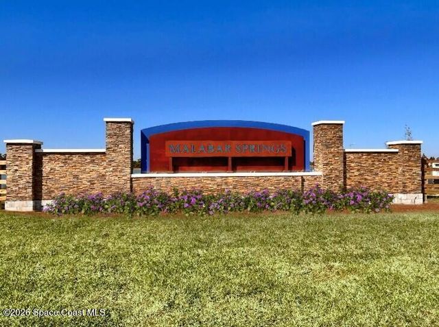 4825 Madras Drive NW, Palm Bay, FL 32907