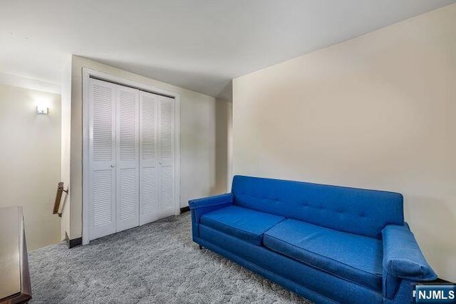 65 Harding Avenue, Totowa, NJ 07512