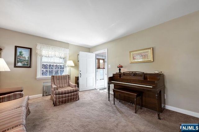 65 Harding Avenue, Totowa, NJ 07512