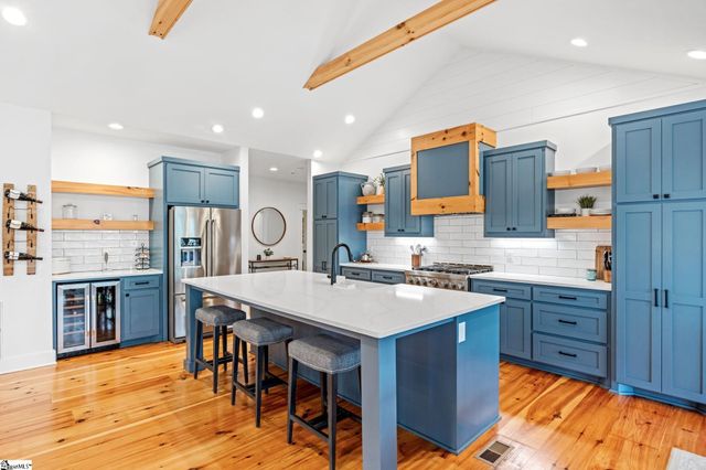 1408 Cool Ridge Drive, Seneca, SC 29672