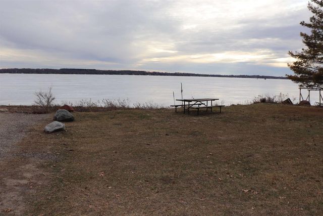 W642 Northern Pike, Montello, WI 53949