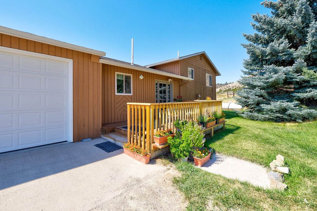 643 US Highway 12 E, Townsend, MT 59644 photo 2