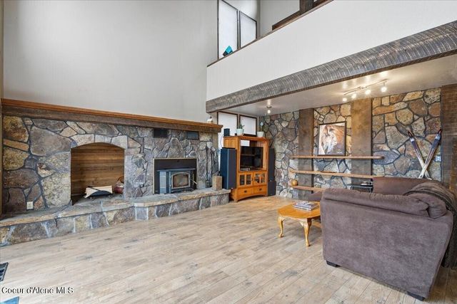 2395 S Silver Beach Rd, Coeur D'alene, ID 83814