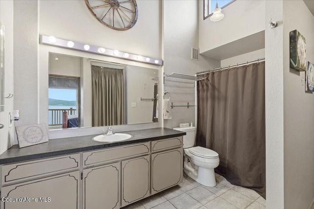 2395 S Silver Beach Rd, Coeur D'alene, ID 83814