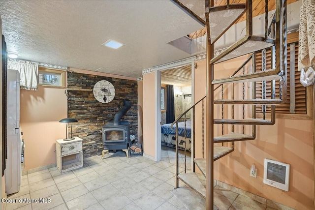 2395 S Silver Beach Rd, Coeur D'alene, ID 83814